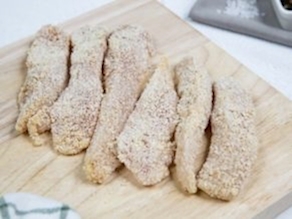 Tiras de pechuga de pollo rebozadas - Al peso (400 gr aprox.)
